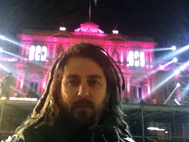 توثيق ميداني أمام Casa Rosada