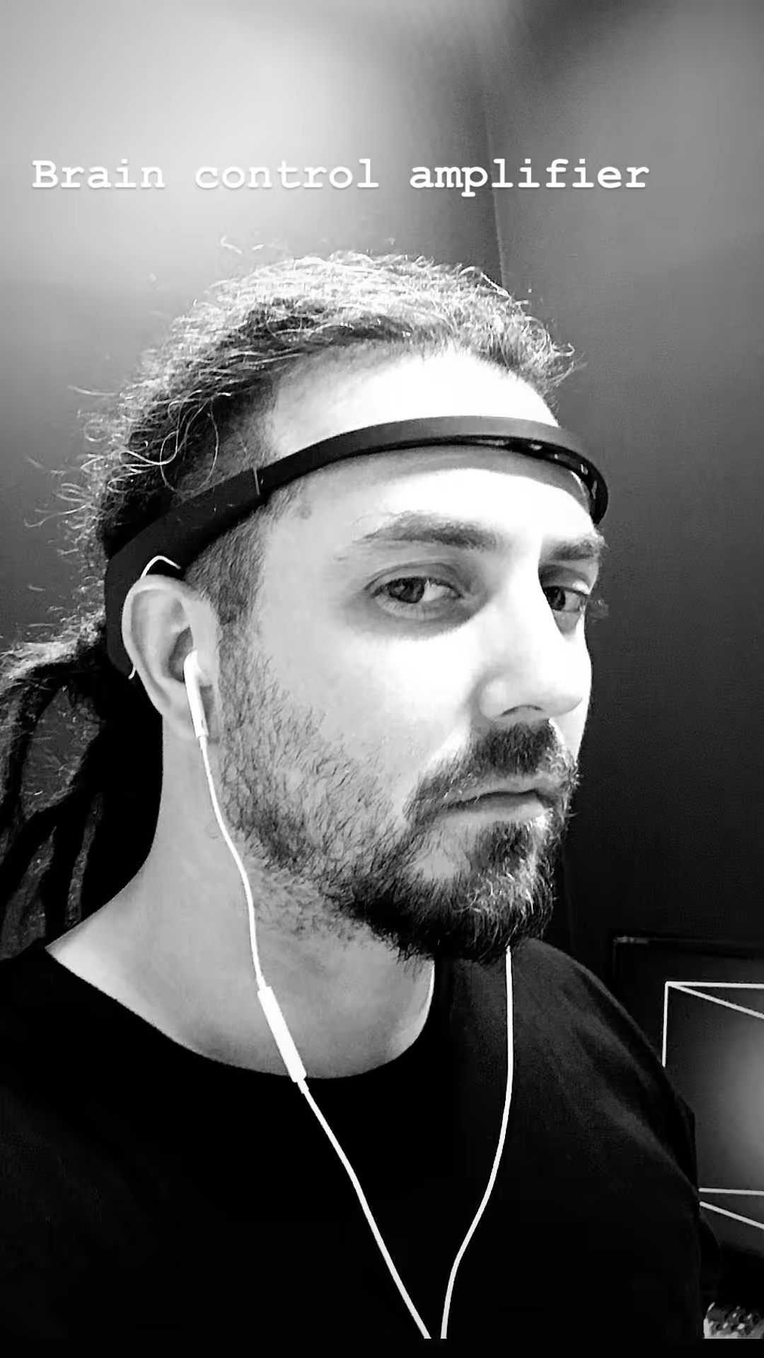 Alejandro Rodriguez خلال جلسة تصميم عصبي